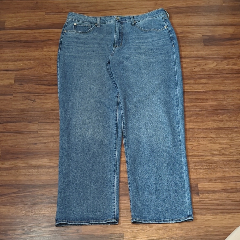 Edited By Remi Bader Medium Wash Denim Jeans Size 14 Straight Leg Model-off-duty